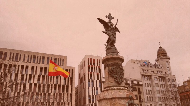 convert plaza_Espana_Zaragoza.jpg -fill OrangeRed -colorize 25% plaza_Espana_Zaragoza_colorize_25.jpg